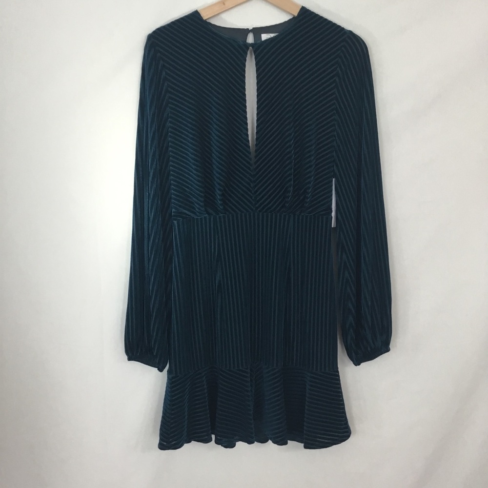 Ryse Turquoise Blue Velvet Long Sleeve Dress
